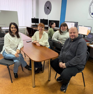 Детальніше про статтю КОЛИ НАУКА ЗУСТРІЧАЄ БІЗНЕС: ДІАЛОГ ІДЕЙ У ШВЕЙНІЙ ІНДУСТРІЇ