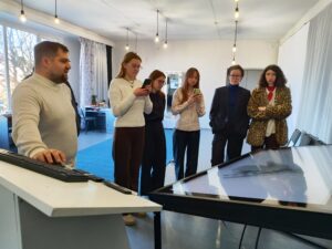 Детальніше про статтю ВИКОРИСТАННЯ 3D-ТЕХНОЛОГІЙ У ПРОЄКТУВАННІ ОДЯГУ: ПРАКТИЧНИЙ ДОСВІД ДЛЯ МАГІСТРАНТІВ